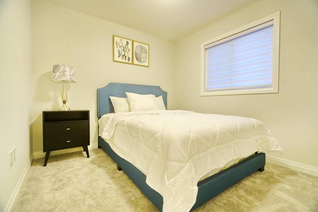 Beautiful And Unique Home In Niagara Bagian luar foto